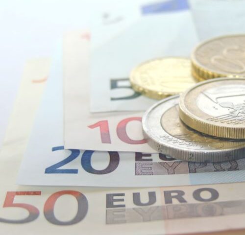 EUR/USD Steady at $1.19